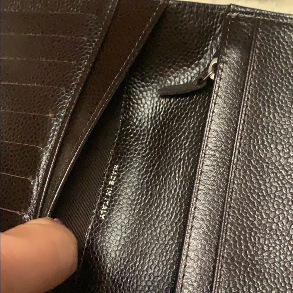 Chanel Wallet - Picture 3 of 3